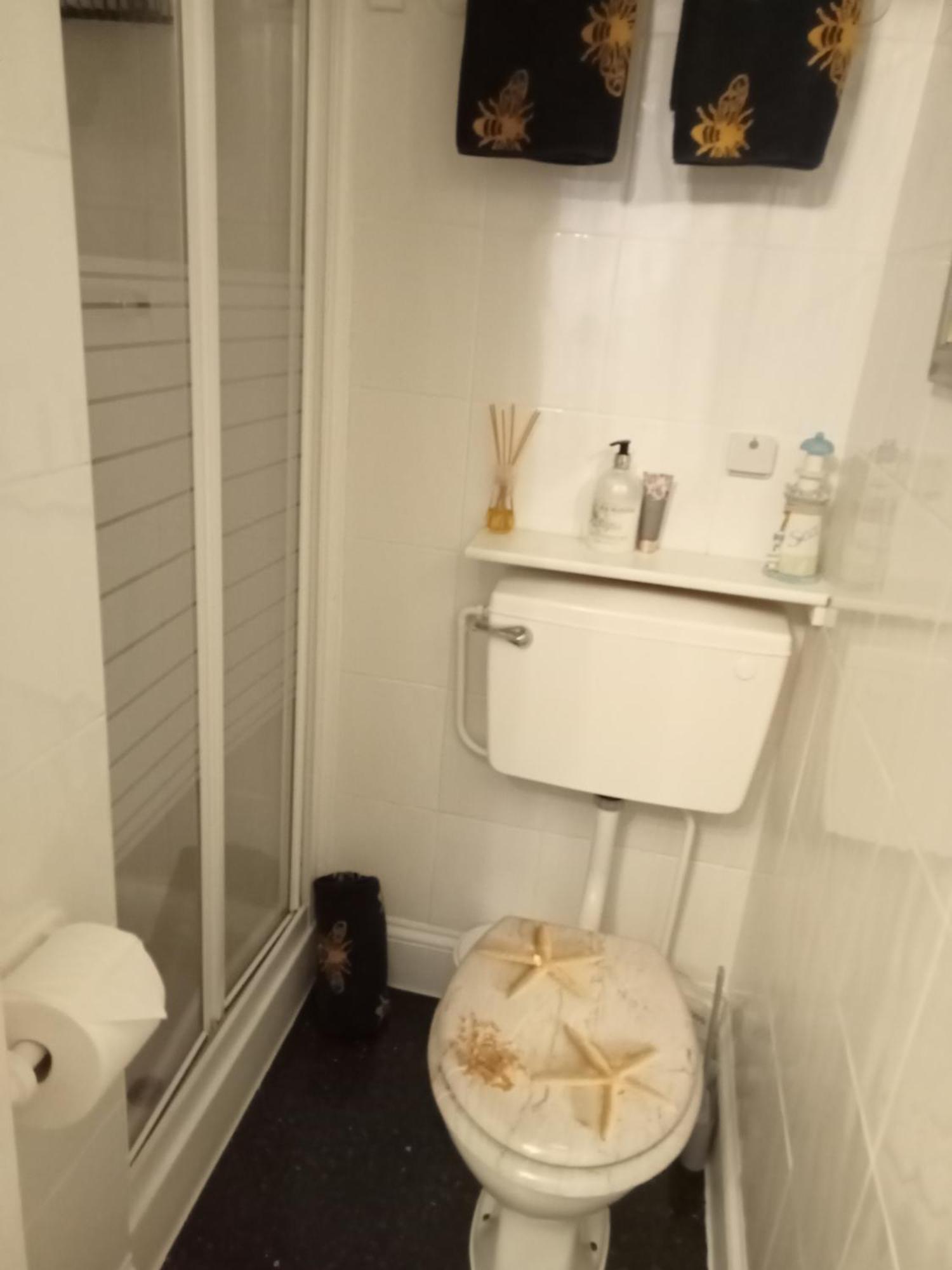 Marjune Guest House Weymouth Bagian luar foto