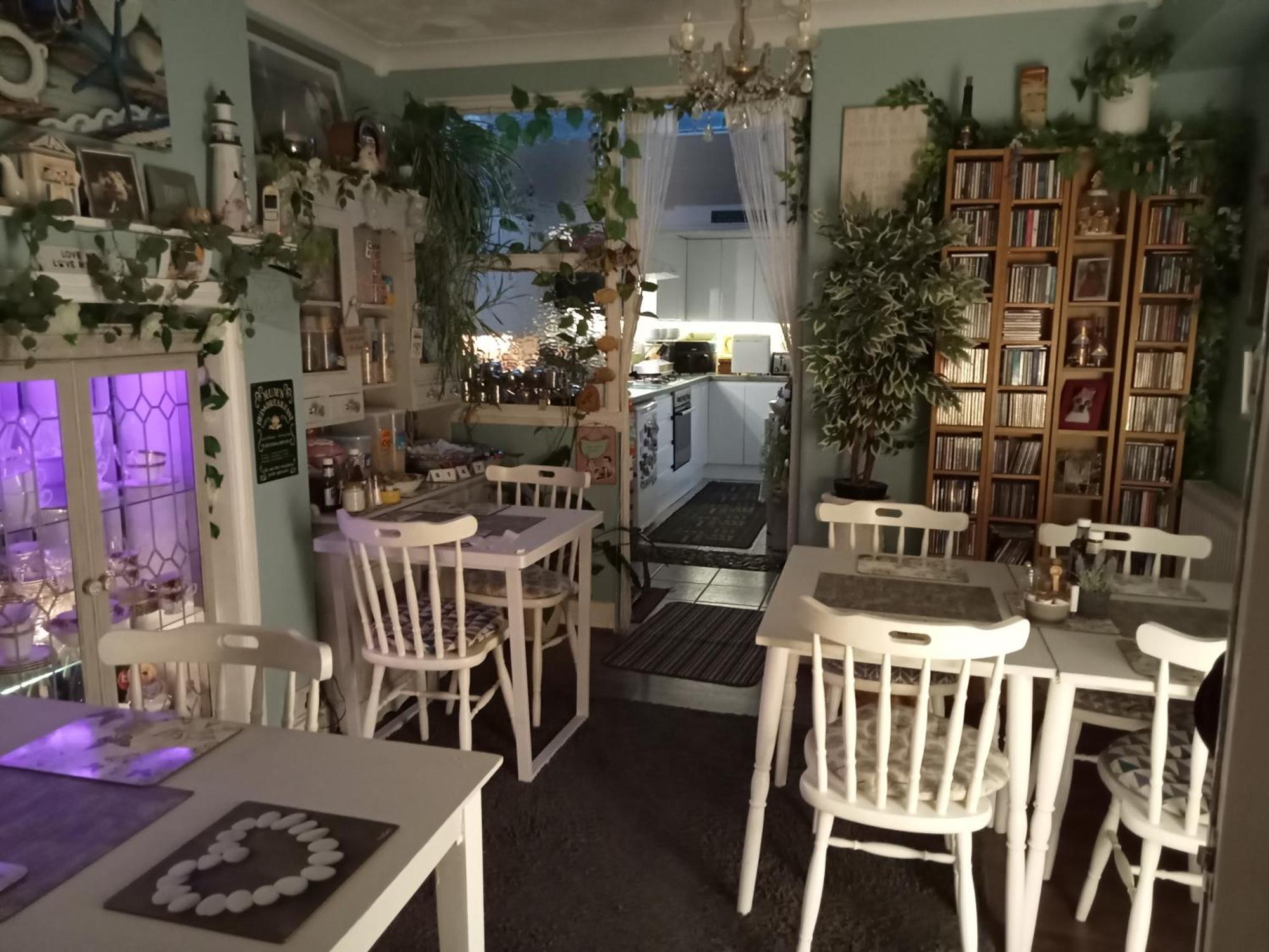Marjune Guest House Weymouth Bagian luar foto