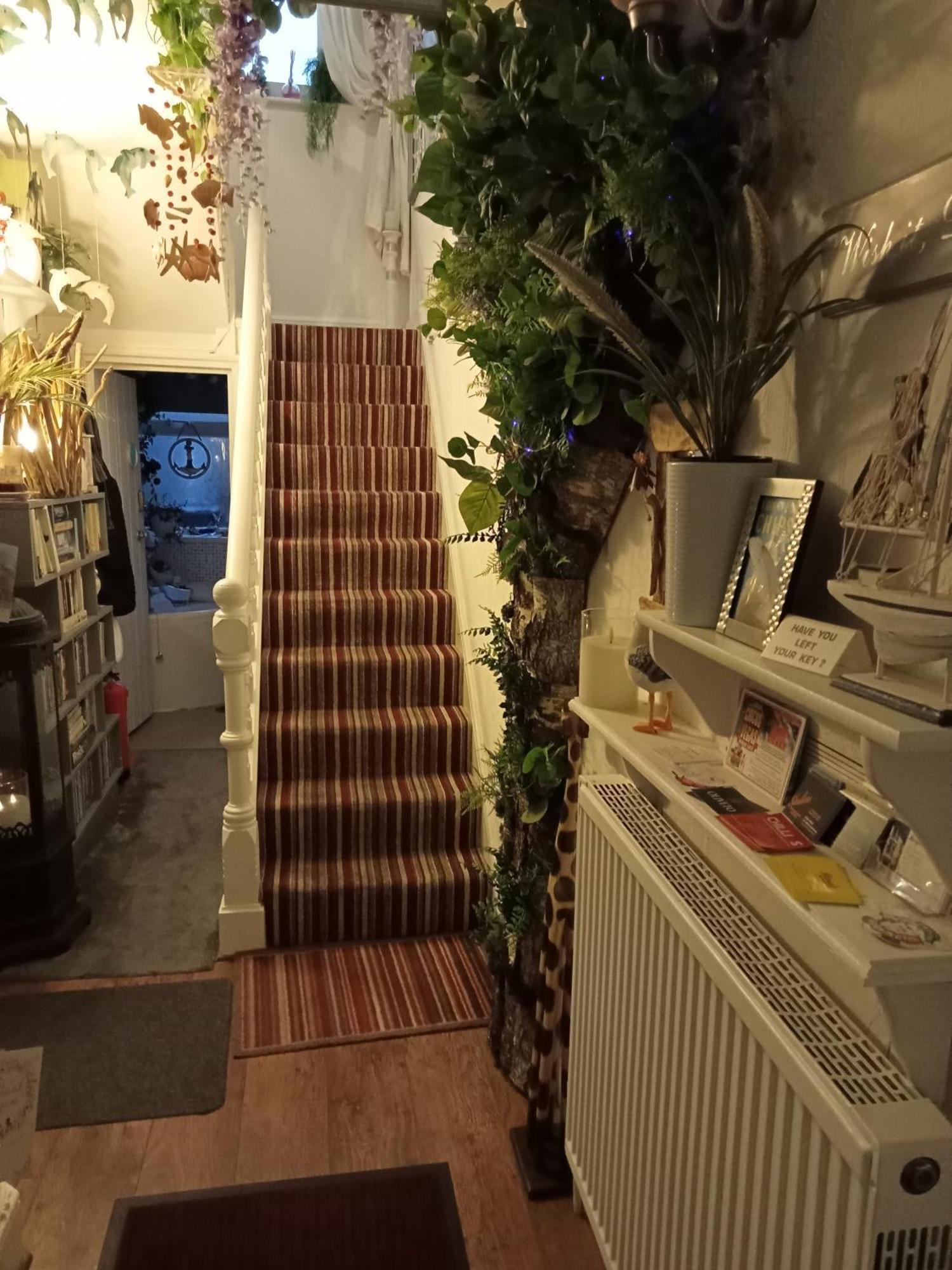 Marjune Guest House Weymouth Bagian luar foto