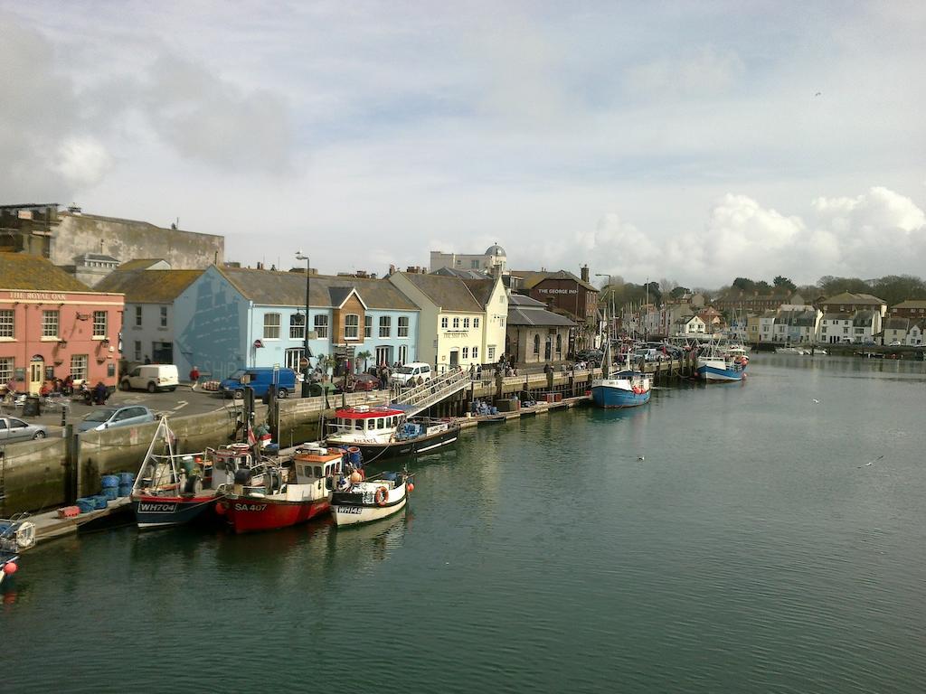 Marjune Guest House Weymouth Bagian luar foto